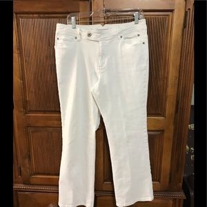 Chico’s white jeans Chico's size 2  (Large)